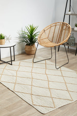 Byron 222 White Rug