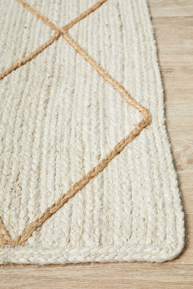 Byron 222 White Rug