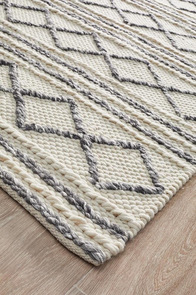 Leka Textured Woollen Rug White Grey